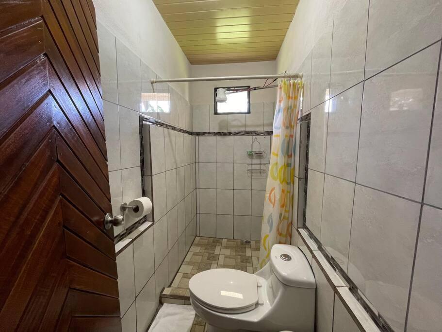 Large & Confortable Family House La Fortuna Exterior photo